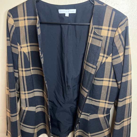 Plaid Tan Preston New York Women's Blazer Jacket - Picture 5 of 5